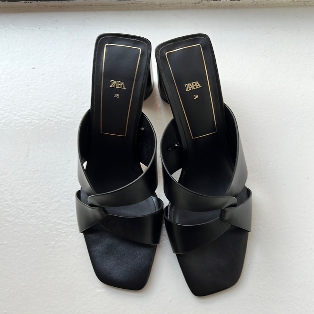 Zara leather sandal
